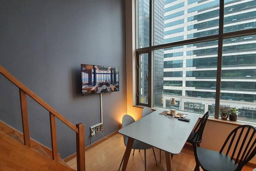 Apartment Hongdae Studio Duplex #6 Cozy Netflix *
