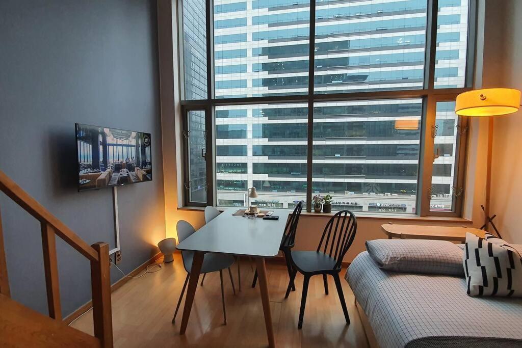 Apartment Hongdae Studio Duplex #6 Cozy Netflix